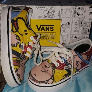 Limited edition VAN'S Peanuts shoes